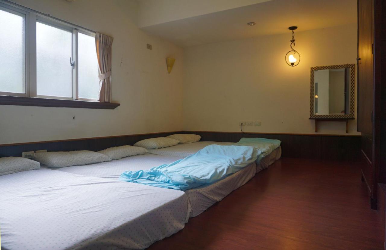 Hua Bin Hotel Yilan Esterno foto